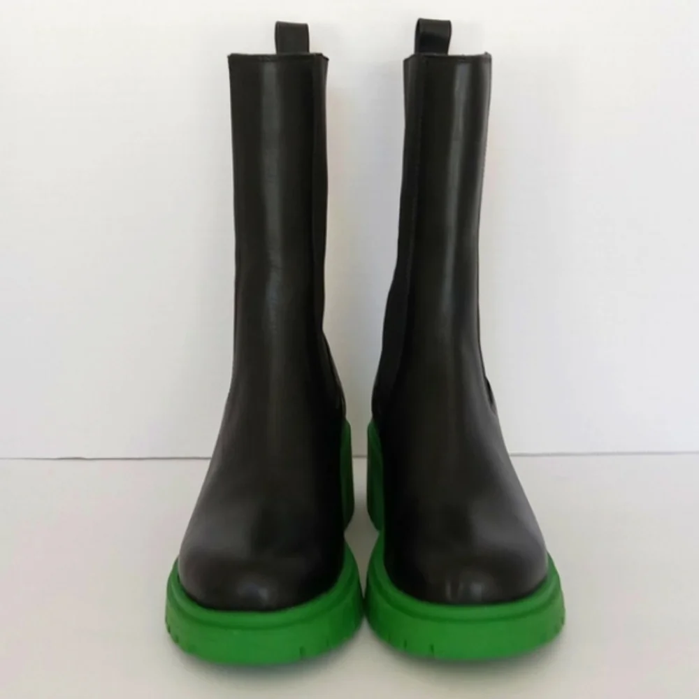 STEVE MADDEN Hesitant Black / Green All Weather Boots Women's Size 6